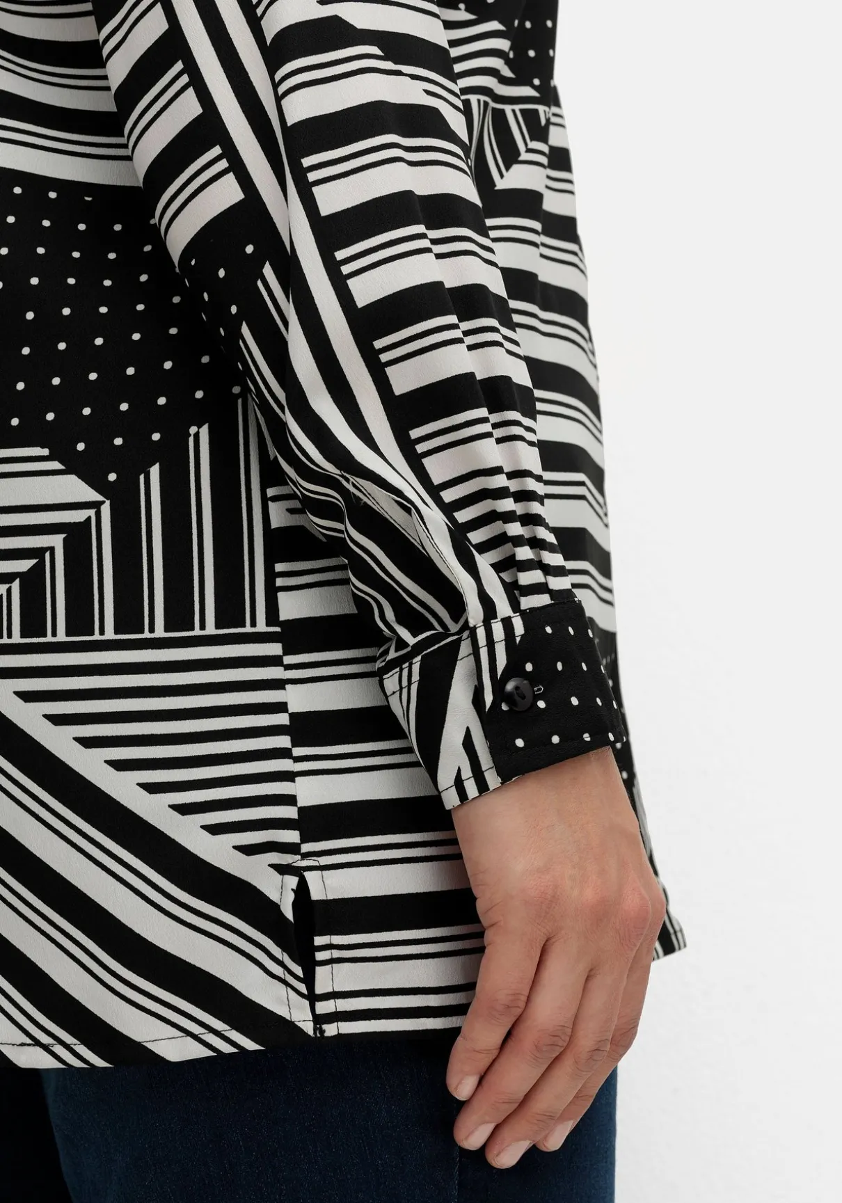 Hemdbluse mit grafischem Patchwork-Druck