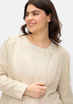 Jacke mit Lasercut-Muster, aus Veloursleder-Imitat