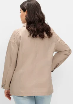 Jacke mit silberfarbenen Kontrastdetails