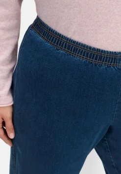 Jeans in Karottenform, mit Stretchbund