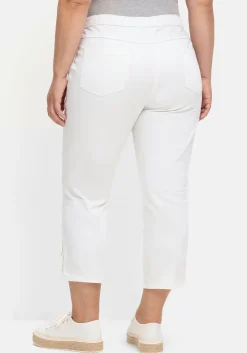 7/8-Jeans mit Schlupfbund und Knöpfen am Saum