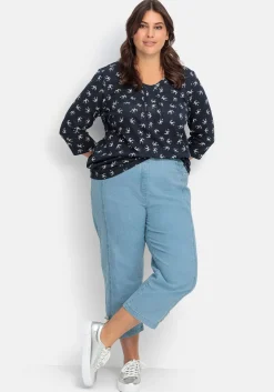 7/8-Jeans mit Zierknöpfen am Saum