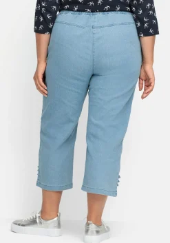 7/8-Jeans mit Zierknöpfen am Saum