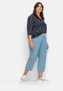 7/8-Jeans mit Zierknöpfen am Saum