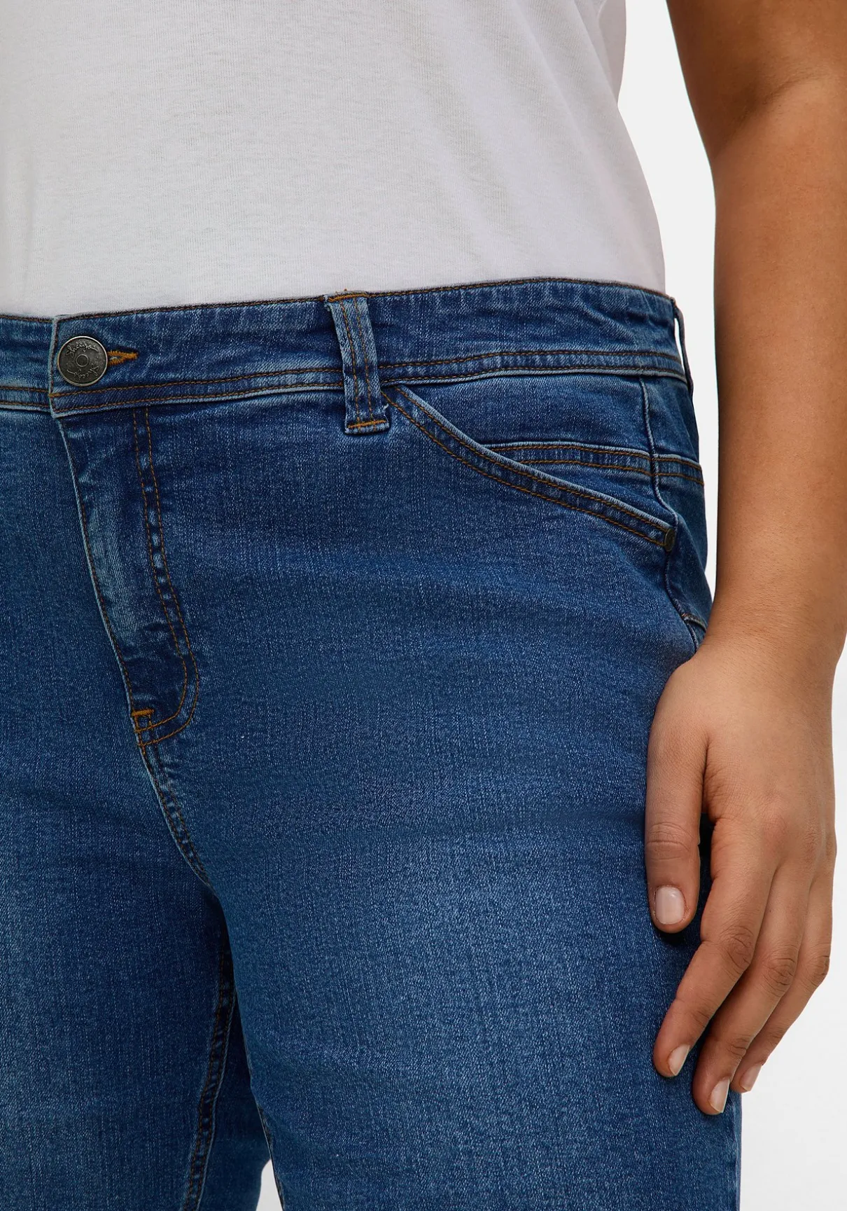 Jeansbermudas im Curvy-Schnitt SUSANNE