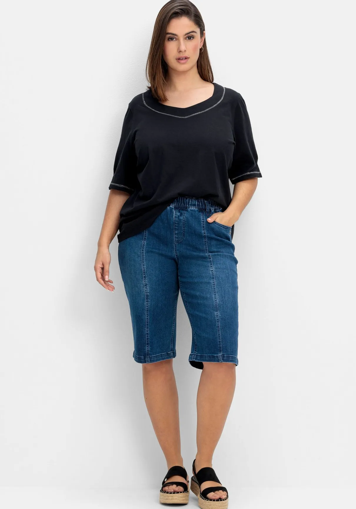 Jeans-Bermudas mit Gummibund und Teilungsnähten