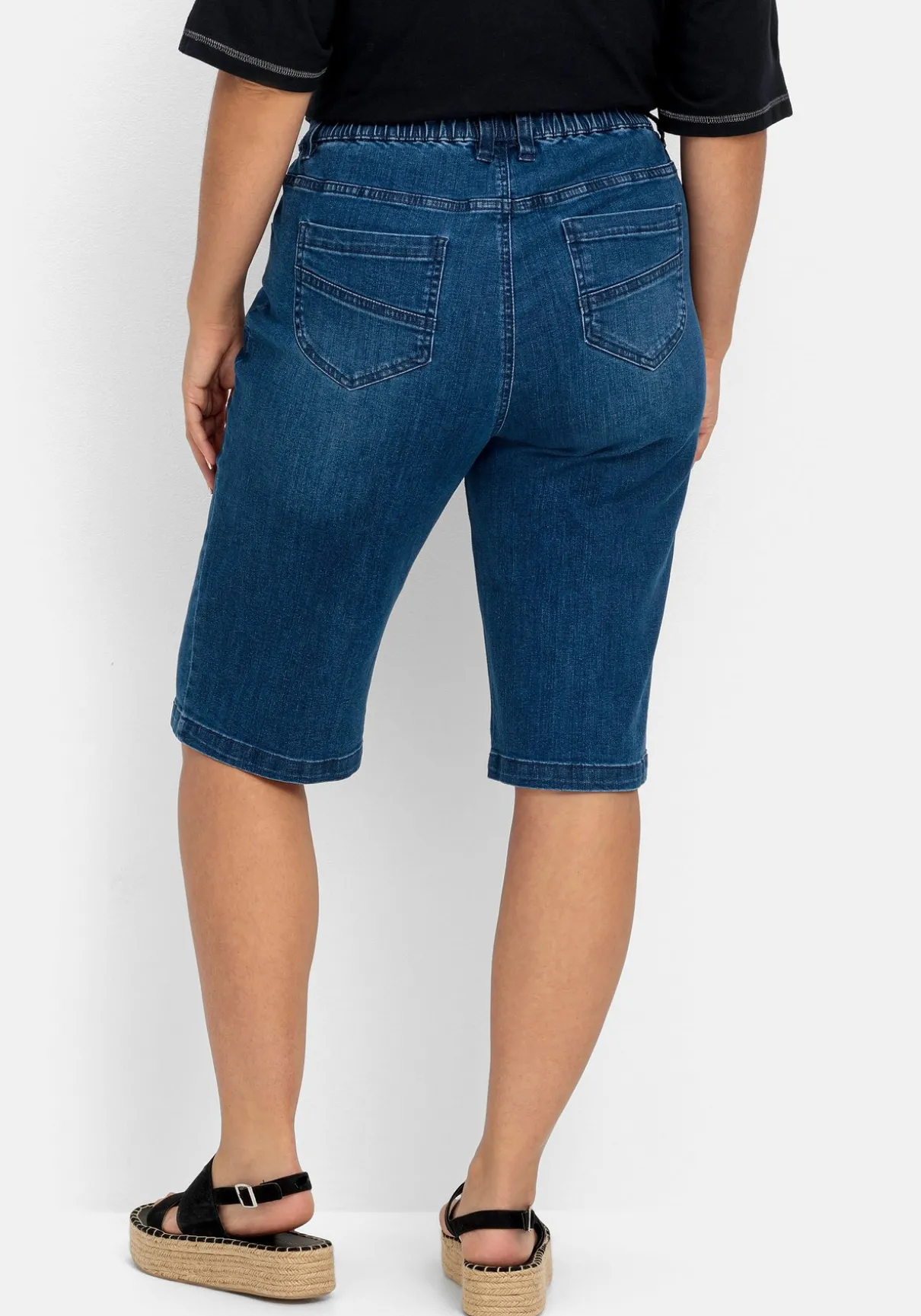 Jeans-Bermudas mit Gummibund und Teilungsnähten