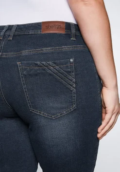 Jeansbermudas mit vorverlegter Seitennaht