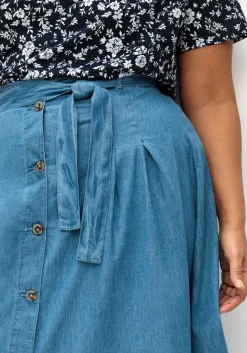 Jeansrock in A-Linie, mit Bindegürtel