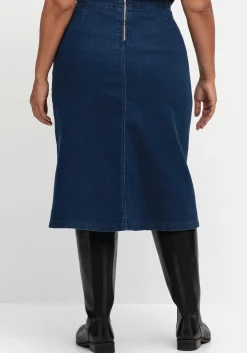 Jeansrock mit Zierknopfleiste, in A-Linie