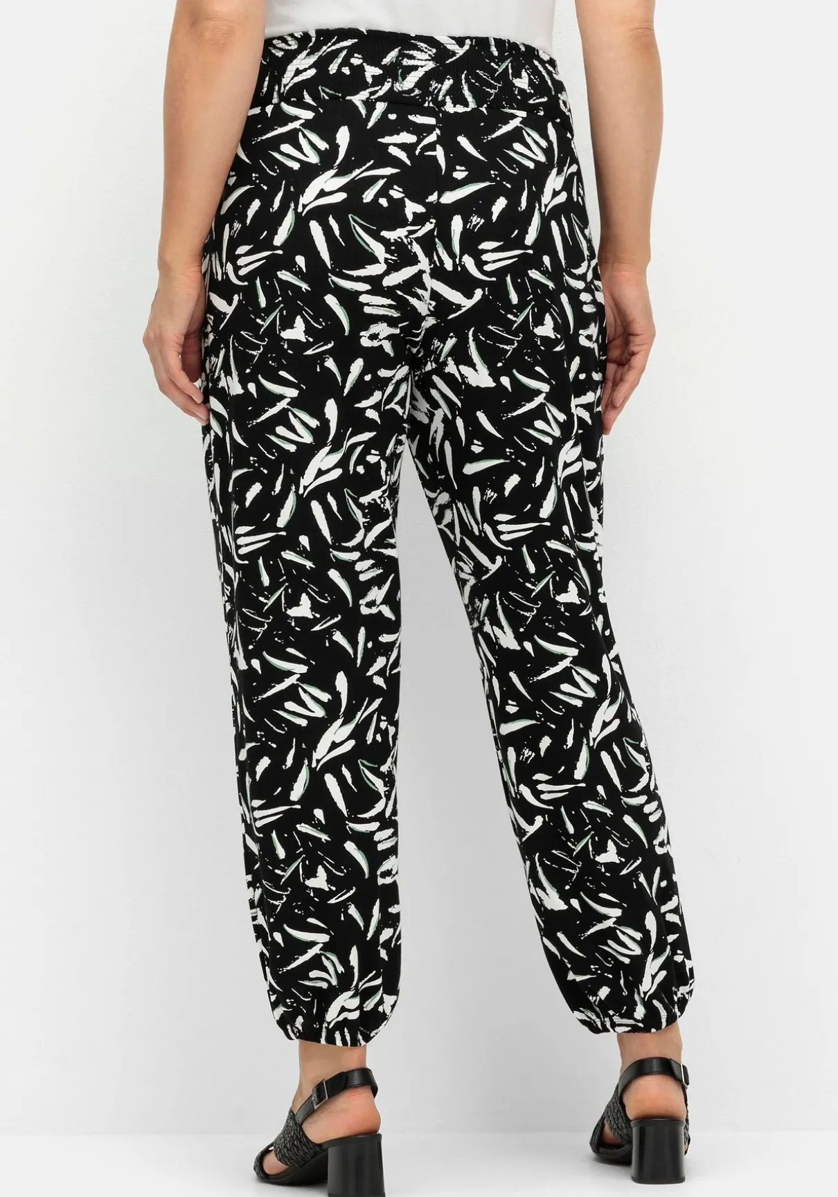 Jerseyhose mit Smokbund und Saumbündchen