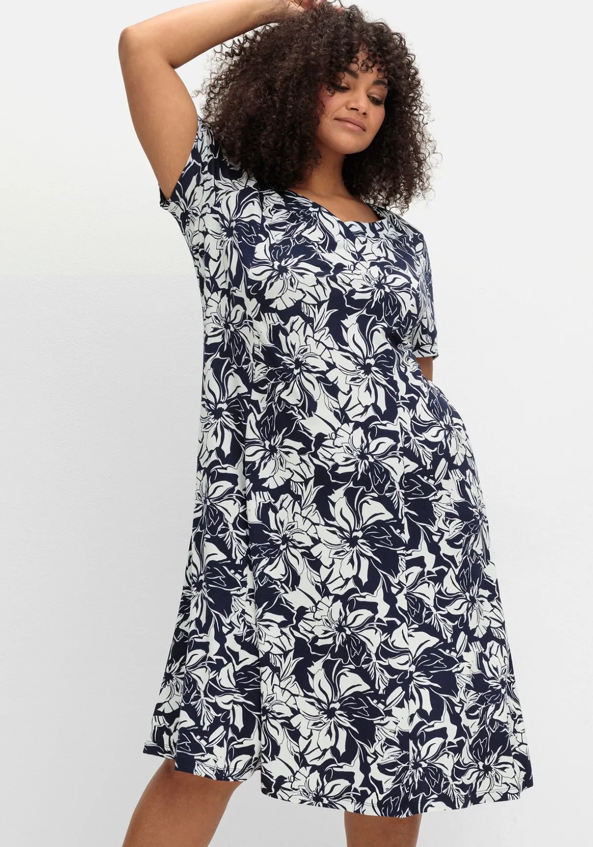 Jerseykleid in A-Linie, mit Blumenprint