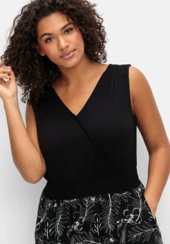 Jerseykleid in Wickeloptik, mit V-Cut hinten