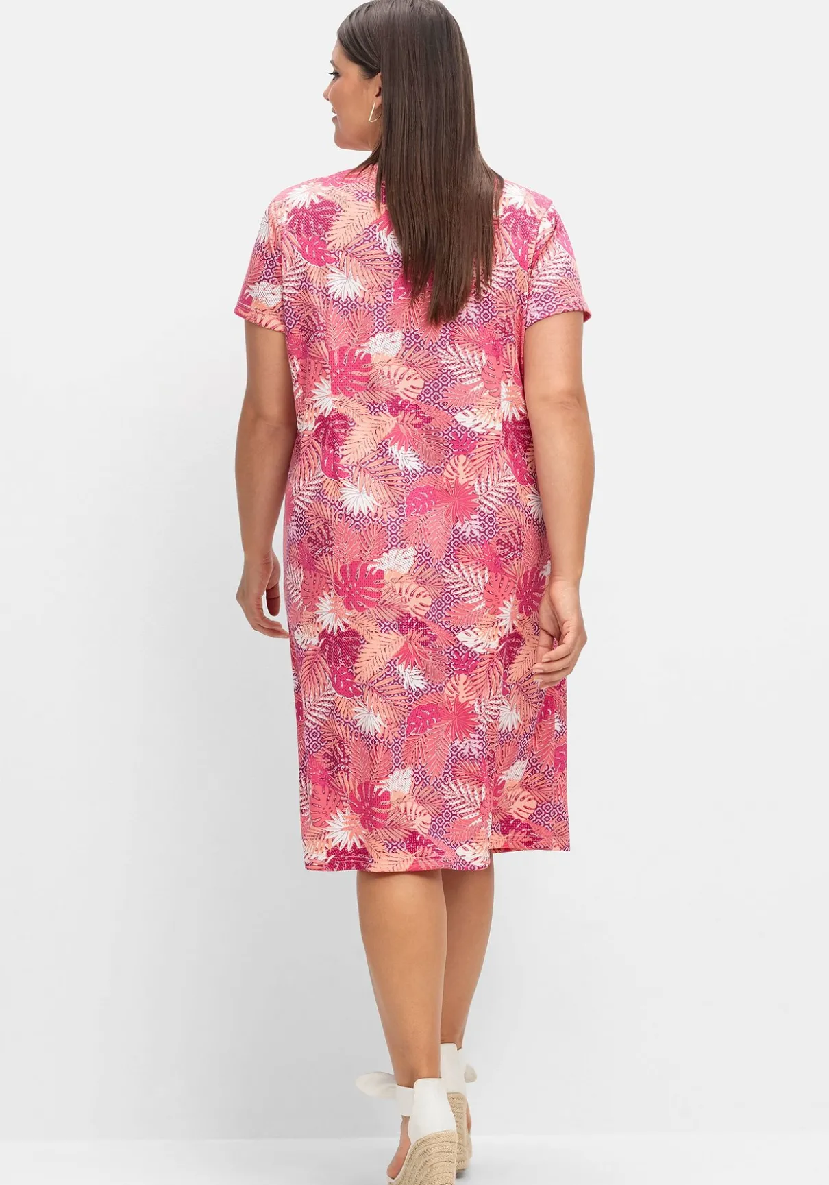 Jerseykleid mit Alloverdruck und Taschen