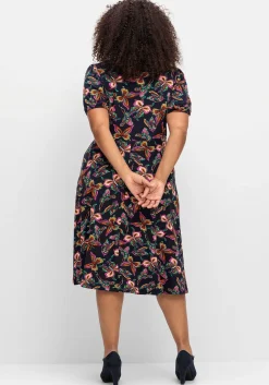 Jerseykleid mit Karree-Ausschnitt und Alloverprint