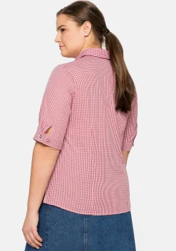 Karierte Trachtenbluse mit Stickereien