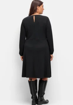 Kleid aus Interlock, mit ausgestelltem Rock