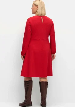 Kleid aus Interlock, mit ausgestelltem Rock