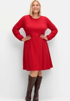 Kleid aus Interlock, mit ausgestelltem Rock