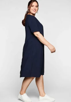 Kleid aus leichter Viskose, in A-Linie