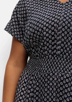 Kleid mit Blumenprint und Smokbund