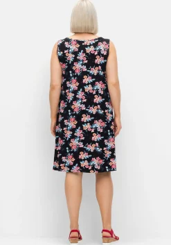 Knielanges Strandkleid mit Kellerfalte vorn