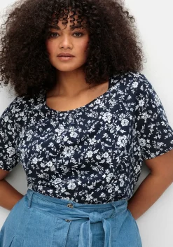 Kurzarmshirt mit Faltendetails am Rundhalsausschnitt