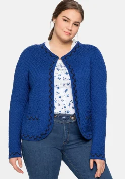 Kurze Trachten-Strickjacke mit Zierborte