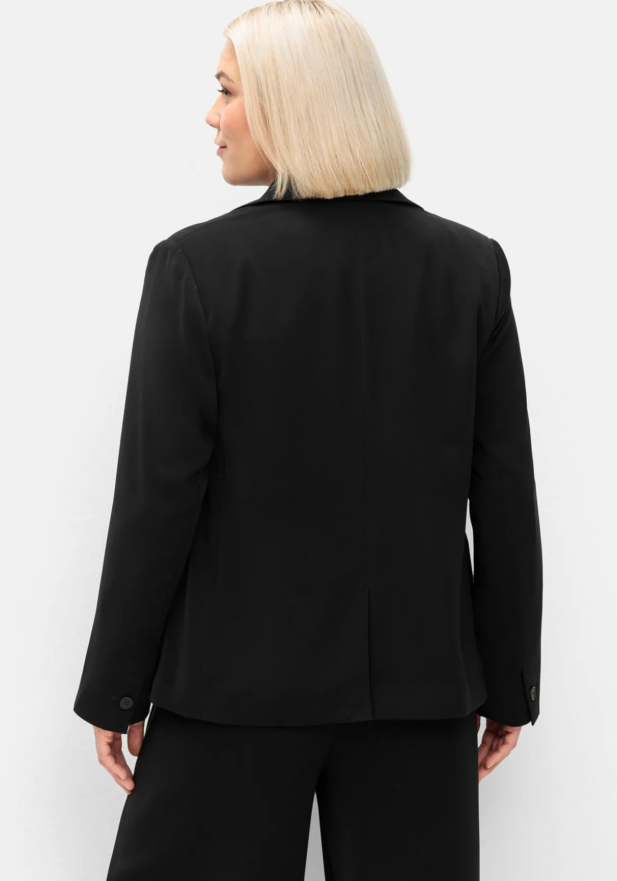 Kurzer, taillierter Blazer mit 1-Knopf-Verschluss