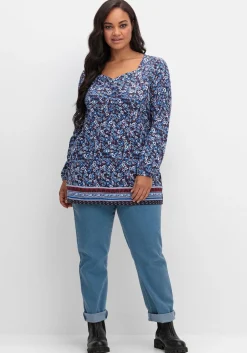 Langarmshirt mit Alloverprint und Herz-Ausschnitt