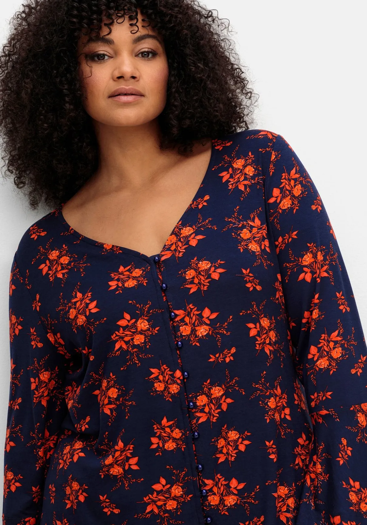 Langarmshirt mit Biesen und Volantärmeln