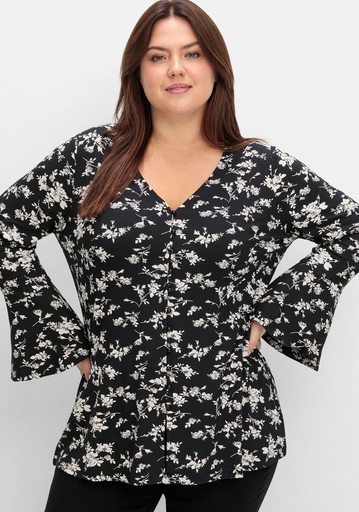 Langarmshirt mit Biesen und Volantärmeln