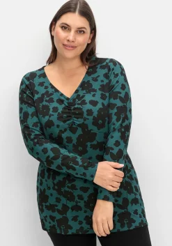 Langarmshirt mit Blumendruck und V-Ausschnitt