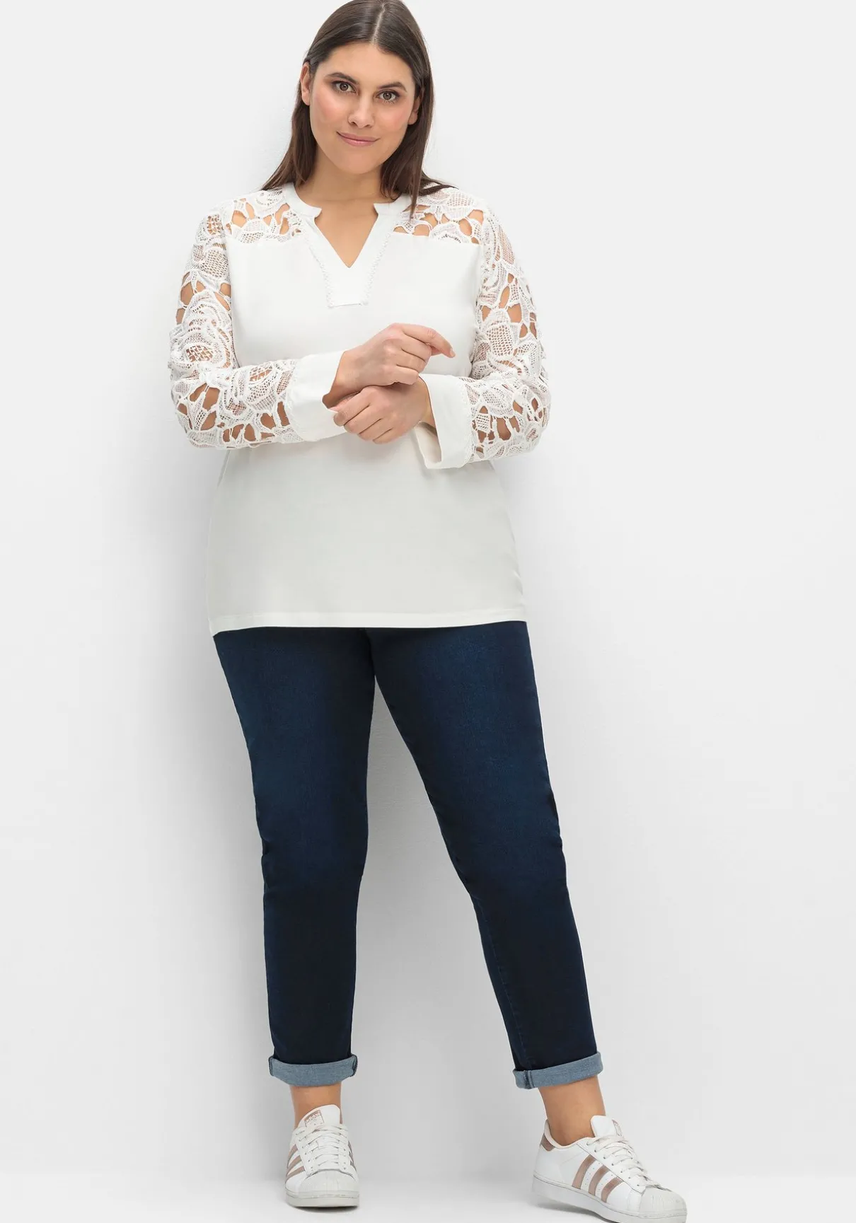 Langarmshirt mit transparenter Spitze