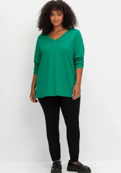 Langarmshirt mit V-Ausschnitt, in leichter A-Linie