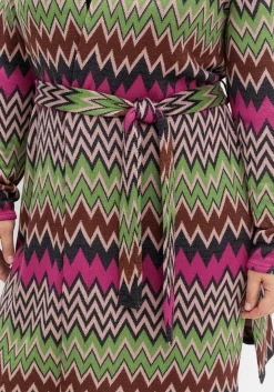 Lange Strickjacke im Zickzack-Jacquardmuster