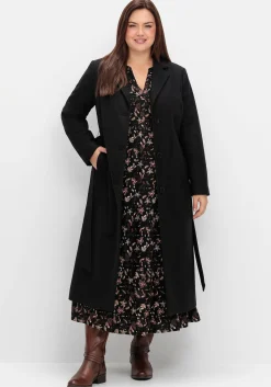 Langer taillierter Mantel mit Bindegürtel