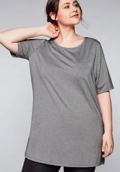 Langes Funktionsshirt mit seitlichen Schlitzen