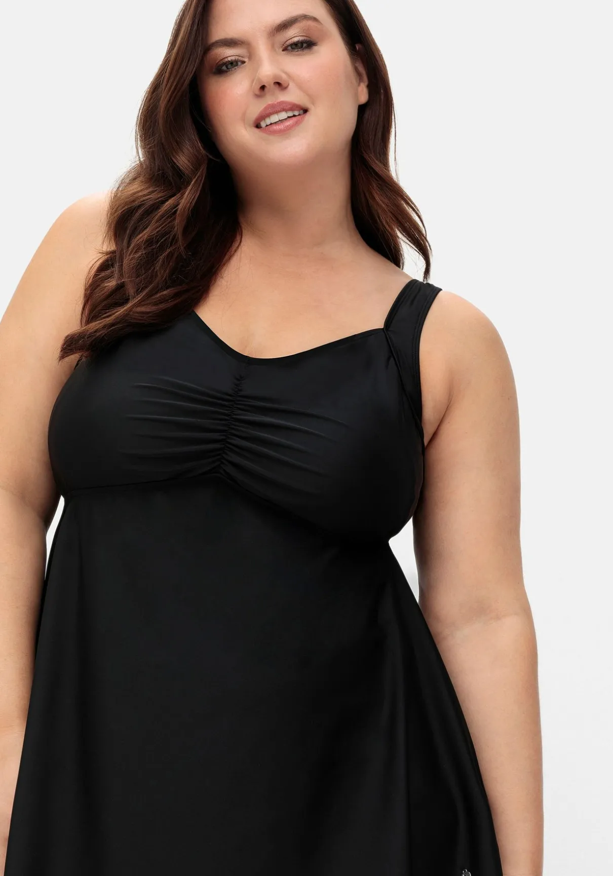 Langes Tankini-Oberteil, mit wattierten Softcups