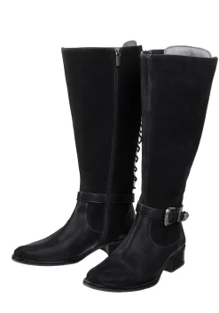 Lederstiefel mit Schnürung hinten und Zierschnalle