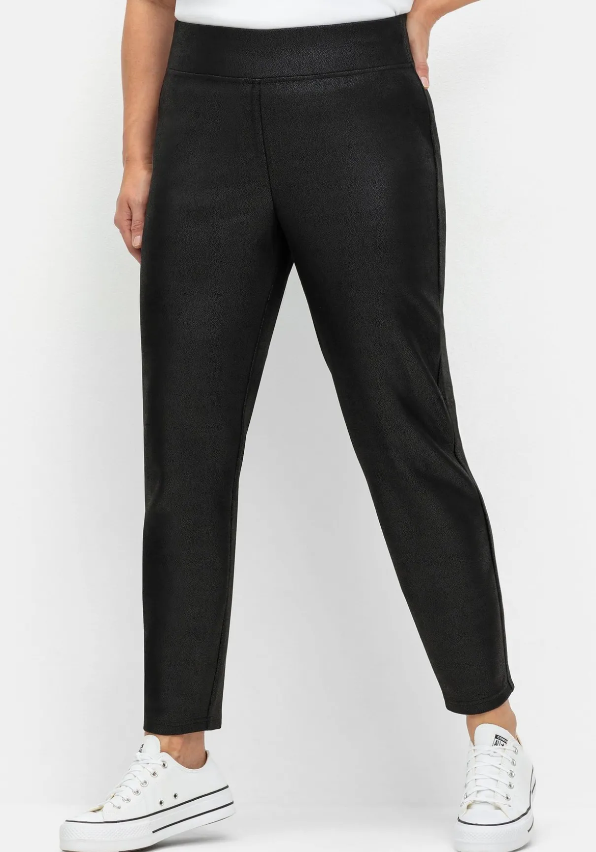 Leggings aus leicht glänzendem Lederimitat