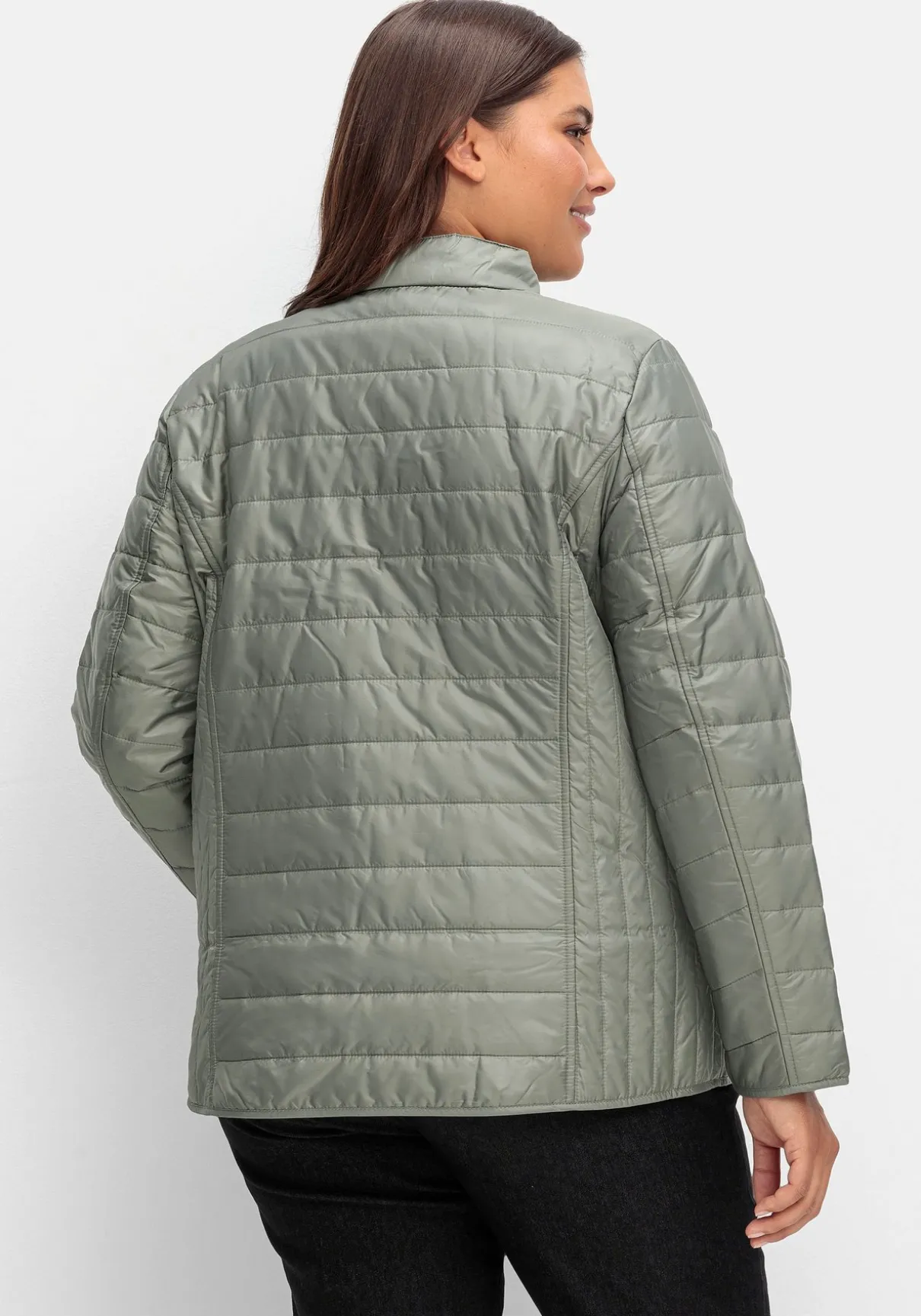 Leicht wattierte Steppjacke mit Stehkragen