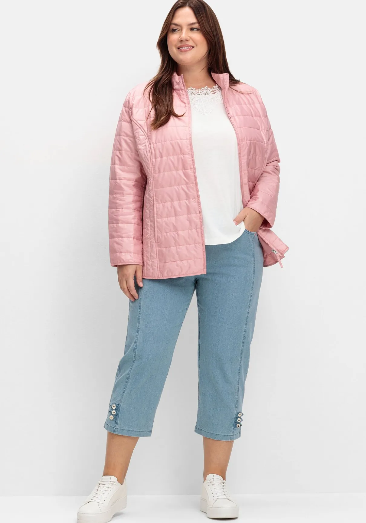 Leicht wattierte Steppjacke mit Stehkragen