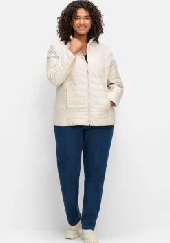 Leicht wattierte Steppjacke mit Stehkragen