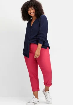 Longbluse mit tonigen Stickereien