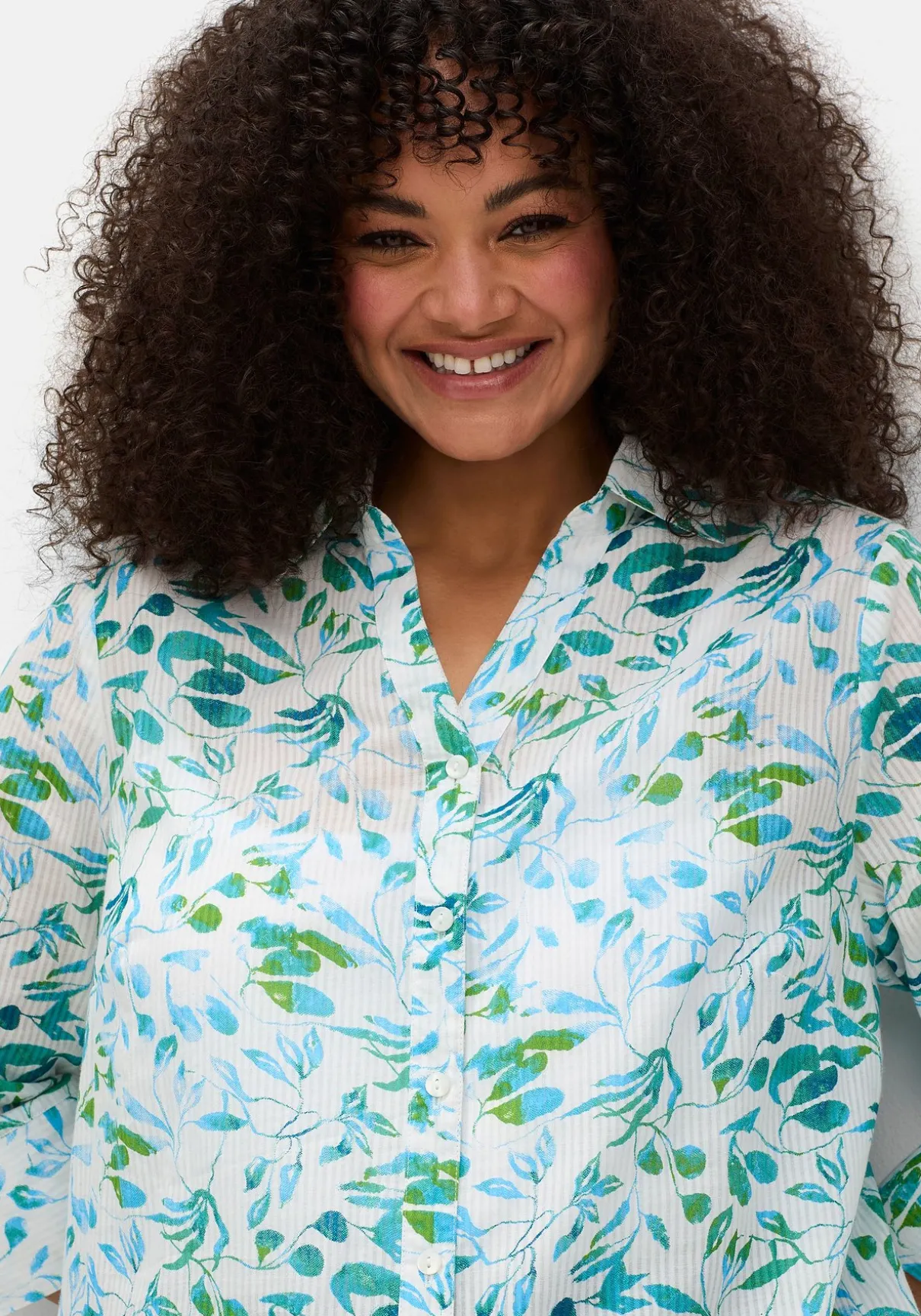 Longbluse mit Blätterdruck und 3/4-Ärmeln