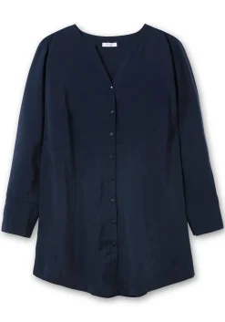 Longbluse mit Passe und Raffungen hinten