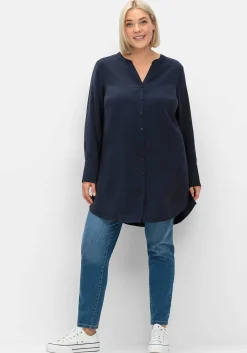 Longbluse mit Passe und Raffungen hinten