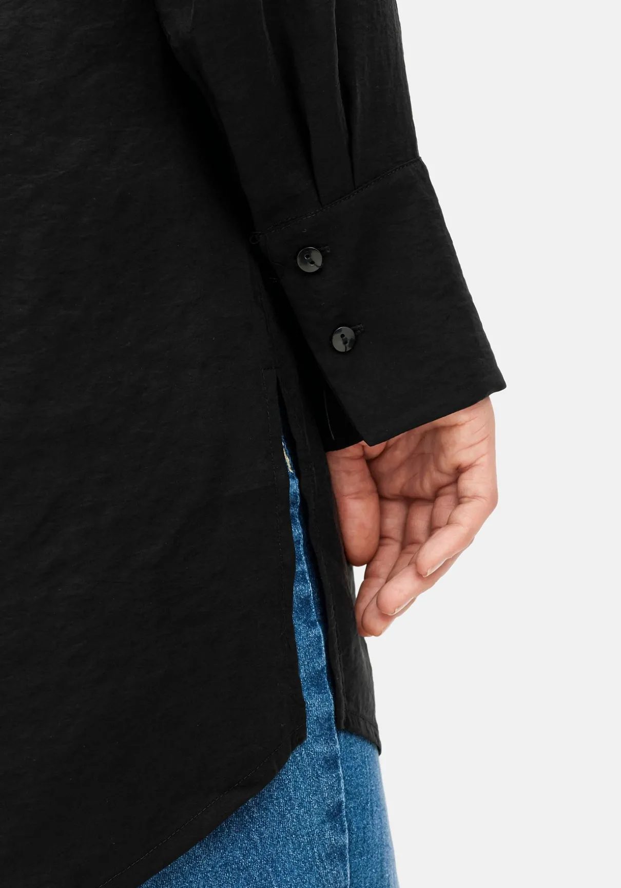 Longbluse mit Passe und Raffungen hinten