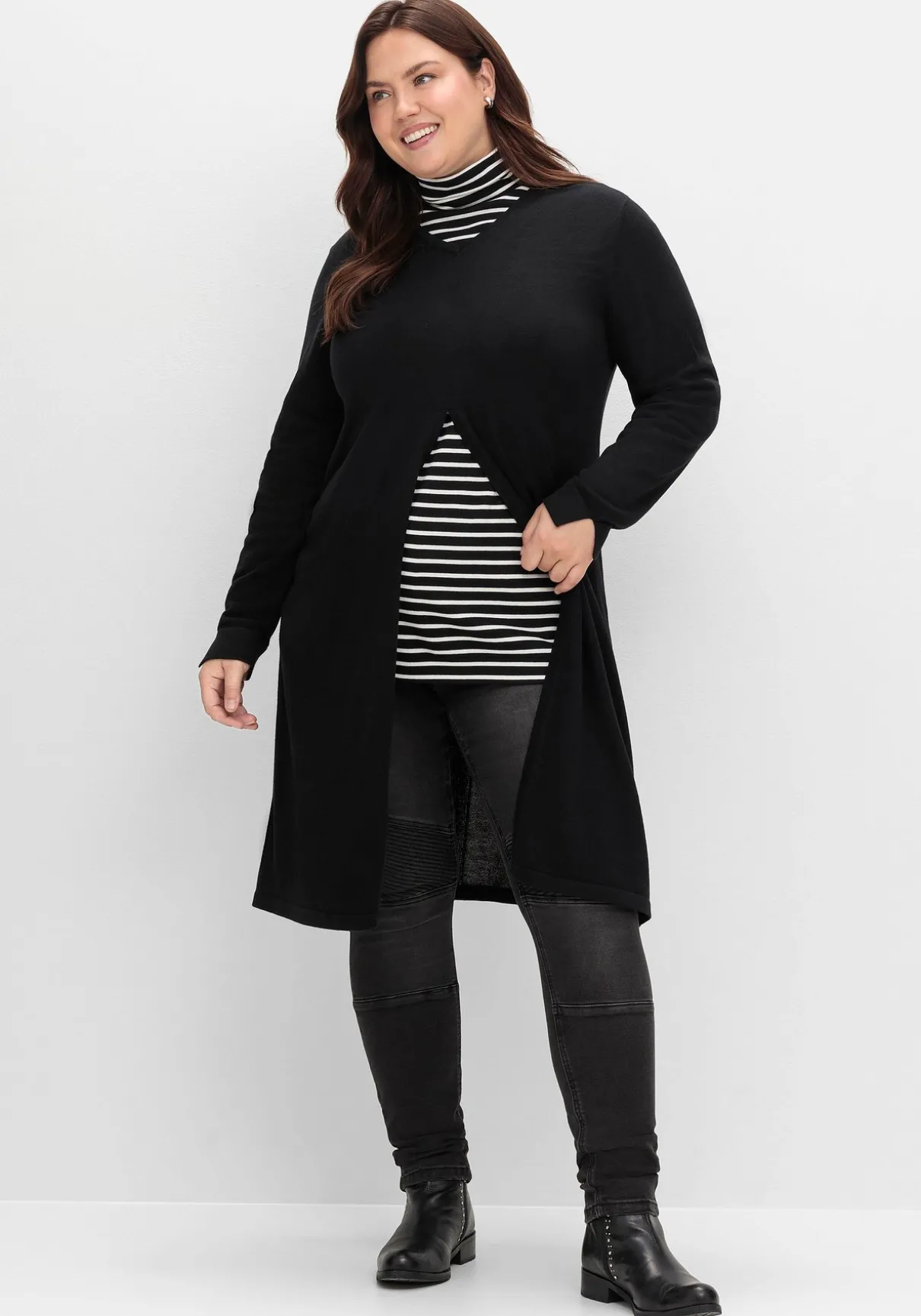 Longpullover in A-Linie, mit langem Schlitz vorn